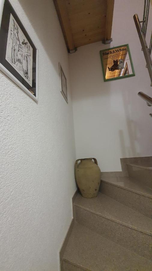 Franceska Apartmani Cres Luaran gambar