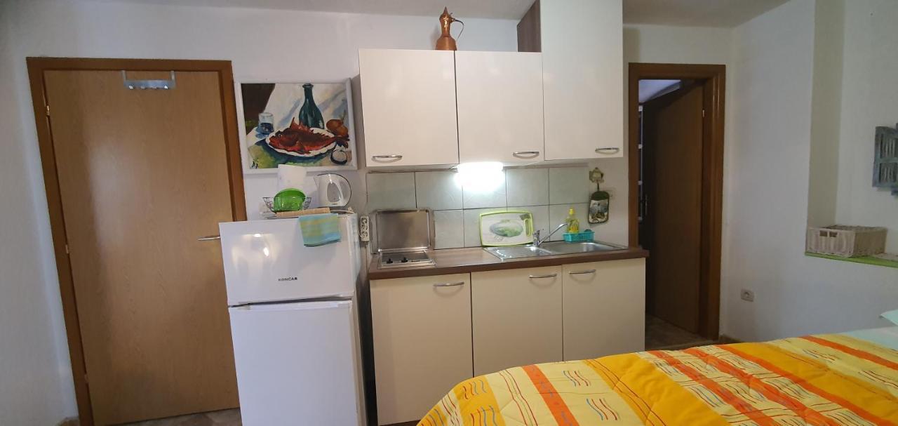 Franceska Apartmani Cres Luaran gambar