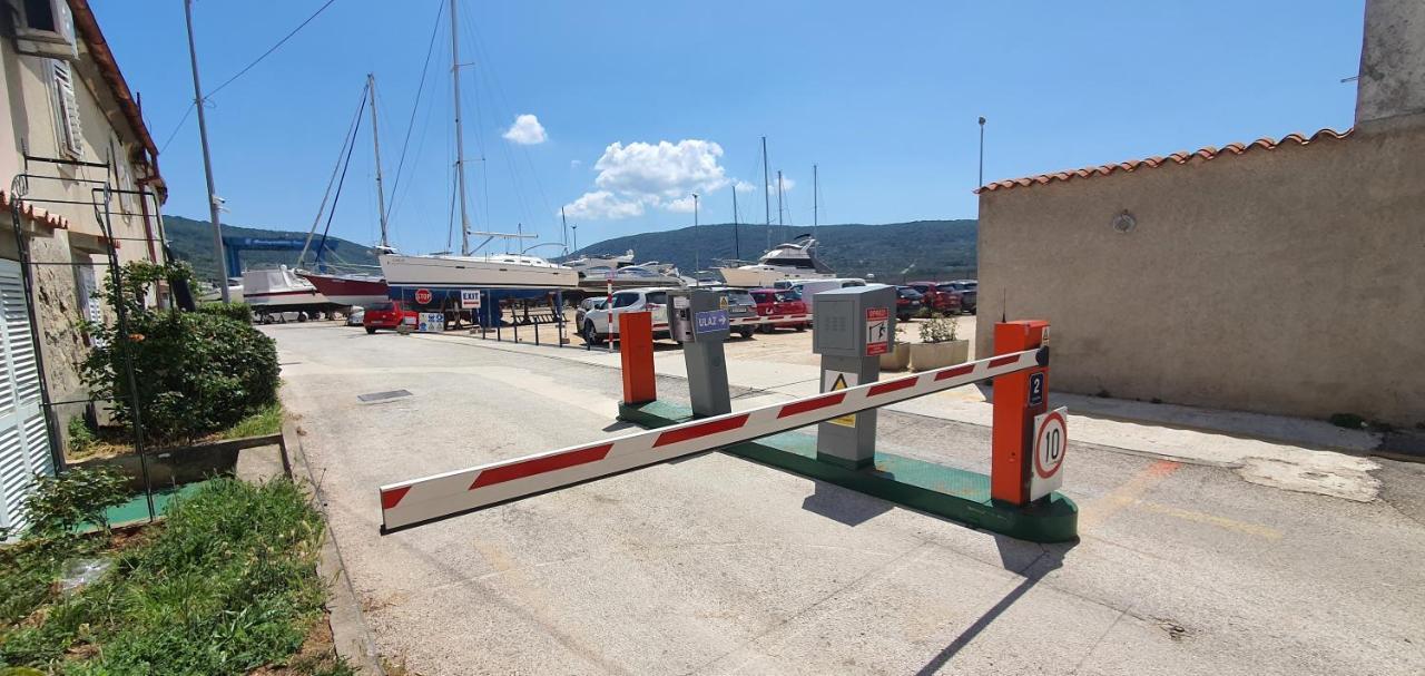 Franceska Apartmani Cres Luaran gambar